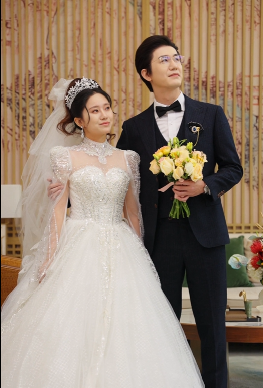 Mr. Ji's Warm, Devoted Love