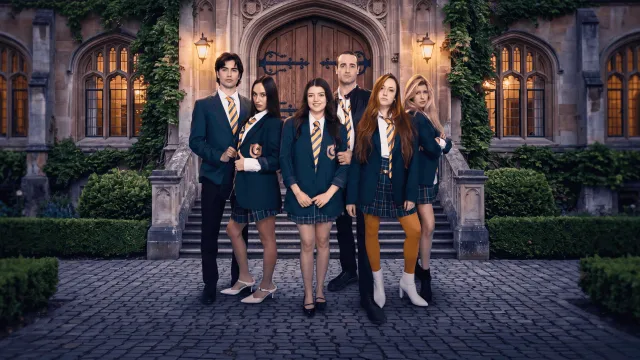The College Crush Chose the Nerdy Girl