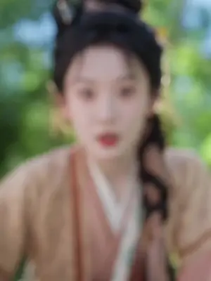 The Emperor's Scheming Bride